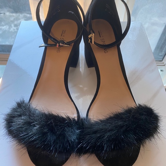 Chunky sandals with a fur strap - Picture 1 of 5